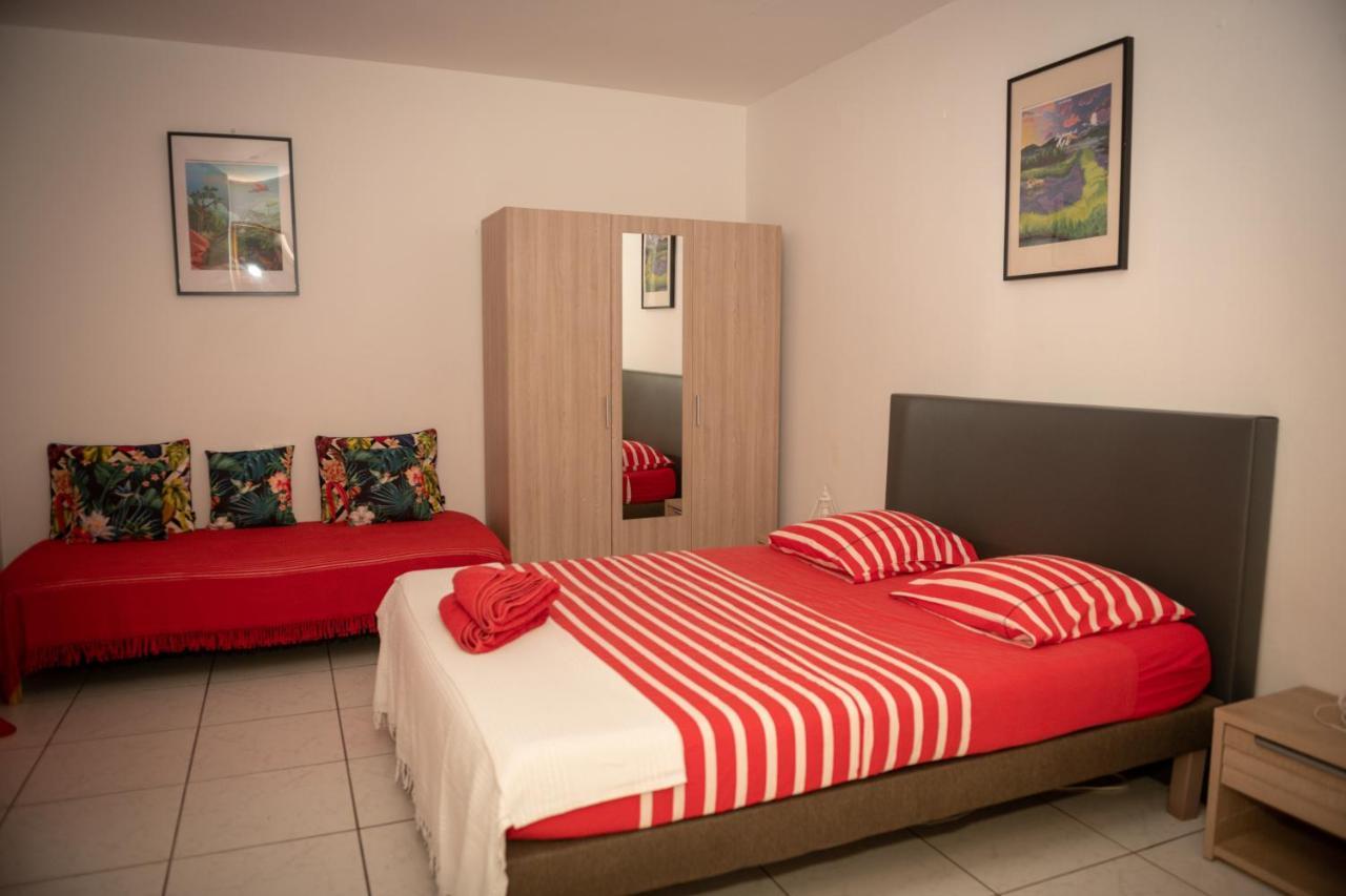 Chambres D'Hotes Du Domaine Des Doudous Saint Pierre Exterior foto